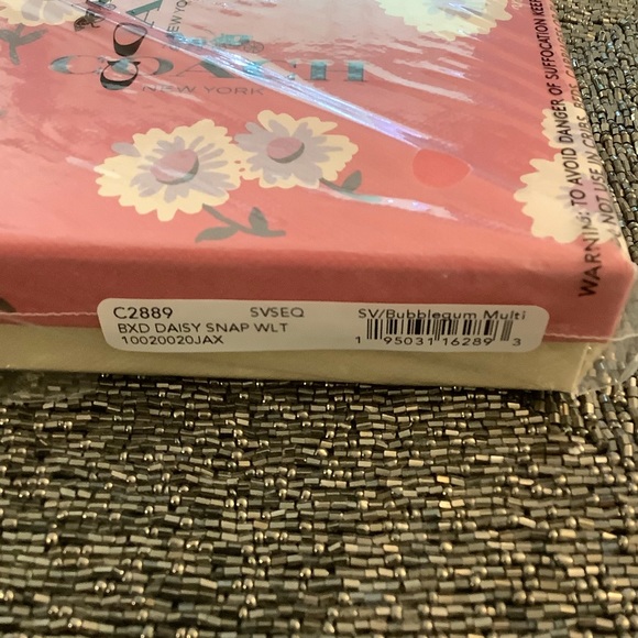 NWT COACH Boxed Snap Wallet With Daisy Print Pink - Picture 4 of 12